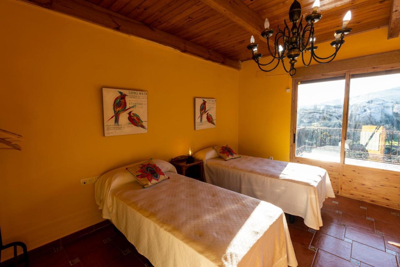 Casa Rural El Abeto Торре-де-Дон-Мигель Экстерьер фото