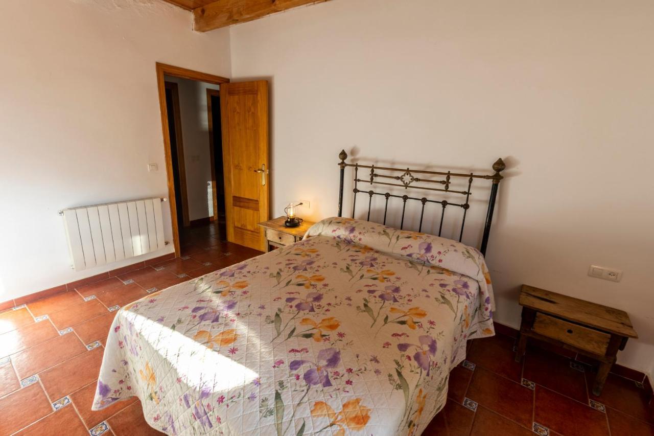 Casa Rural El Abeto Торре-де-Дон-Мигель Экстерьер фото